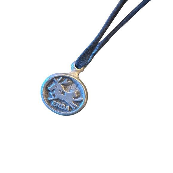 Erda Leather Sling Bag With Moose Print Crossbody Zip Closure Western Ranch - Picture 3 of 6